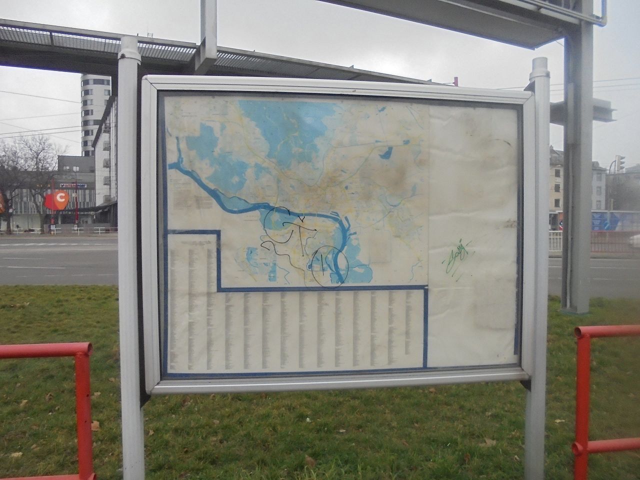 Neaktuálna mapa na Trnavskom mýte, Nové Mesto, Bratislava